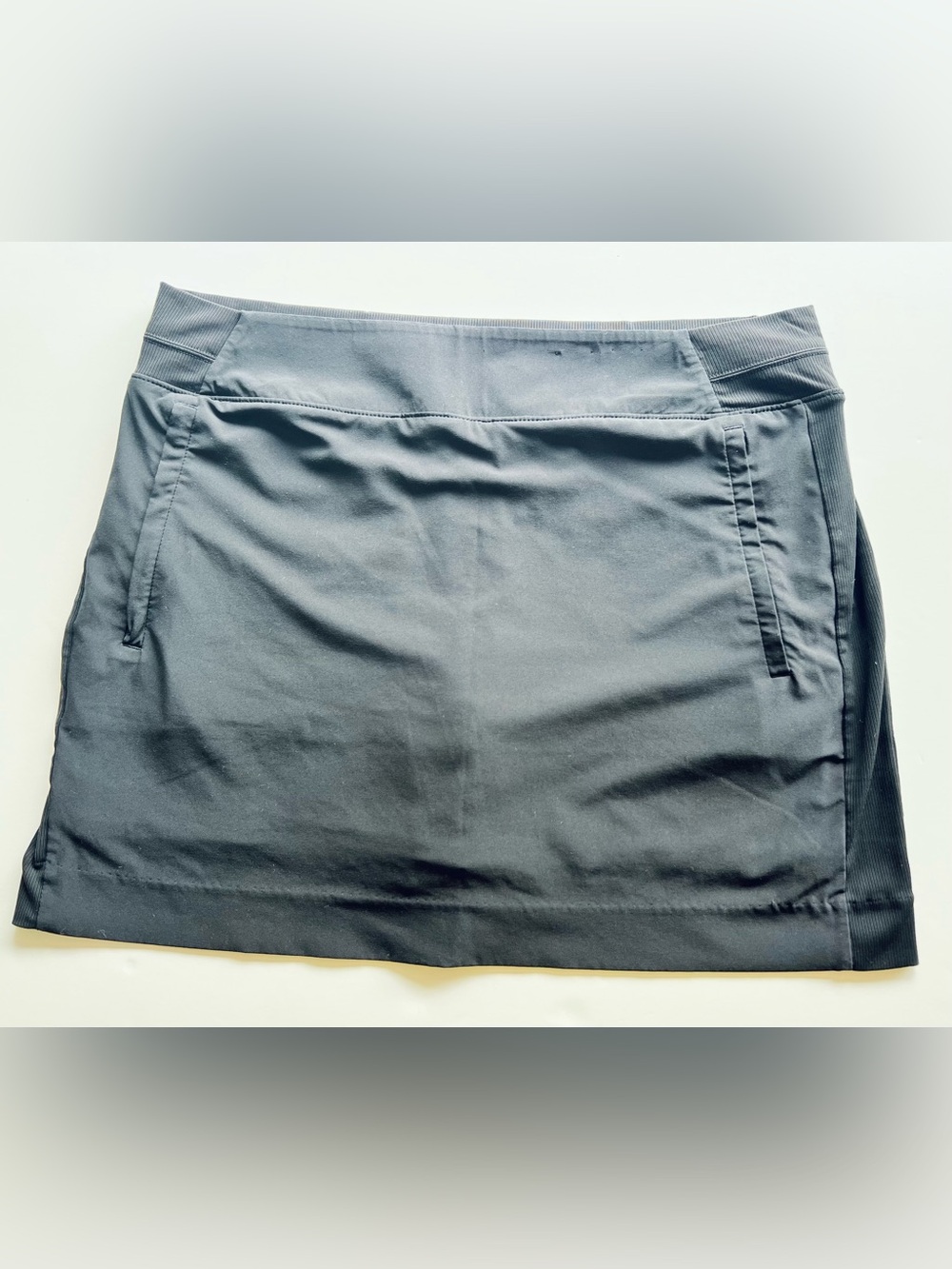Athleta Women's Athletic Skort in Black 5.5” inseam